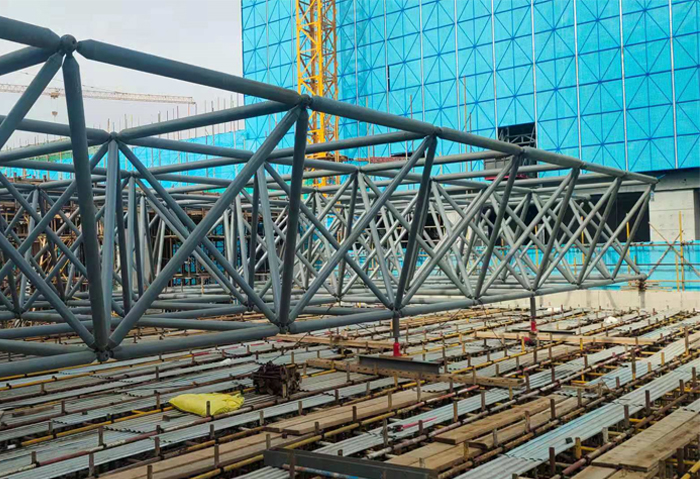兰溪高铁东总部基地2号楼网架